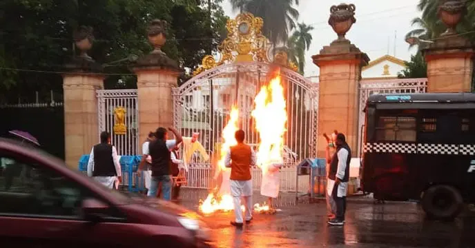 ABPP members protest against modi and yogi Adityanath