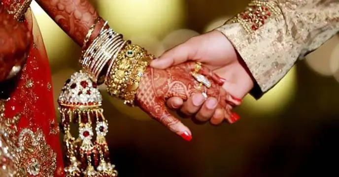 minor, husband, sold , newly, married, wife ,smart phone