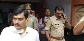 Uttar Pradesh, lawyer , shot dead,  court