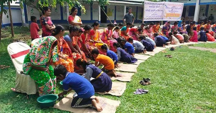 ‘Ma Pujo’ students in Dhupguri