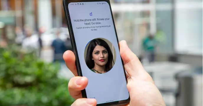 Google Pixel 7 and Pixel 7 Pro phones are likely to feature biometric face unlock