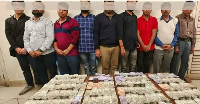 huge black money in Kolkata Barabazar