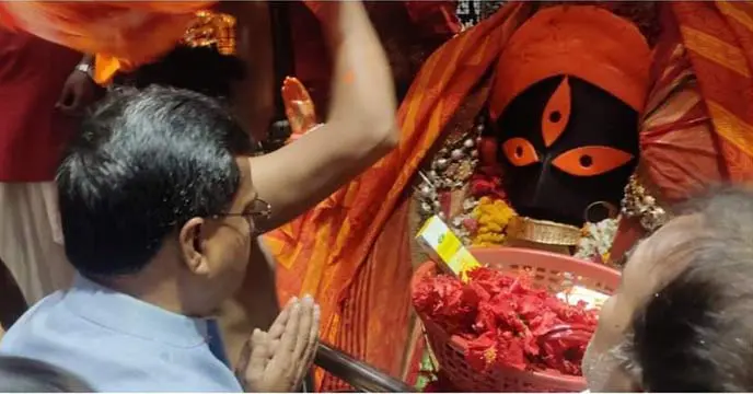 "Jagannath Dev's Snan Yatra Rituals in Puri Also Observed at Kalighat"