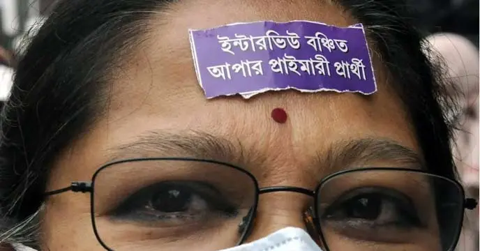 Youth students rallying for 9th-12th grade teacher candidates