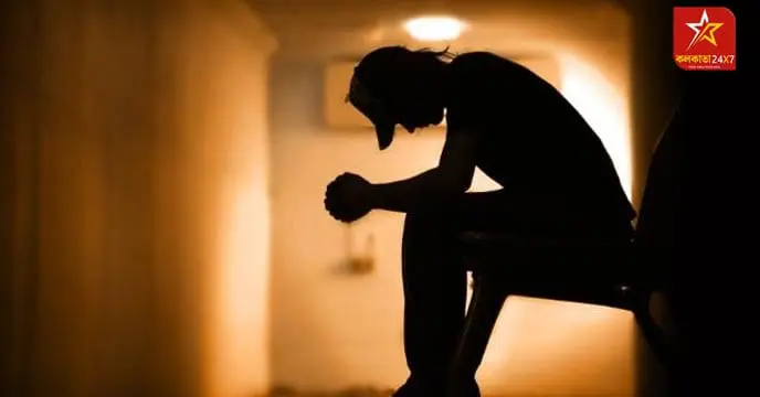 নিয়োগ দুর্নীতির (Bengal SSC Scam) জেরে আদালতের নির্দেশের পর বাতিল চাকরির তালিকা বের হয়েছে। অভিযোগ, যোগ্য প্রার্থীদের টপকে যে সব অযোগ্যরা তৃণমূল নেতাদের ধরে বিপুল টাকা দিয়ে চাকরি পেয়েছিল।