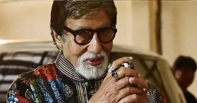 হায়দ্রাবাদে ‘প্রোজেক্ট কে’ ছবির শুটিং করতে গিয়ে গুরুতর আহত হন অভিনেতা অমিতাভ বচ্চন (Amitabh Bachchan)। বুকের পাঁজরের তরুণাস্থি ছিঁড়ে গিয়েছে।