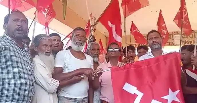 CPIM leaders and supporters gathering together for a rally in West Bengal