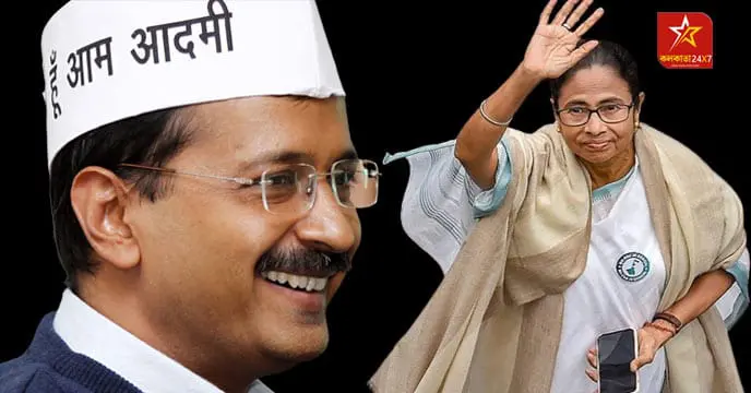 Mamata Banerjee and Arvind Kejriwal during a political rally