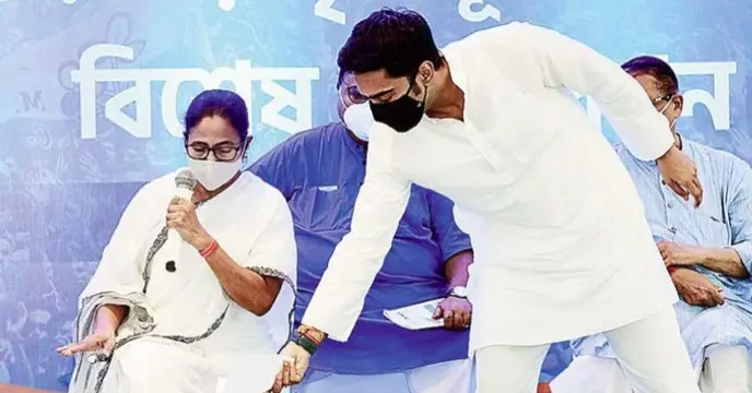 TMC Supremo Mamata Banerjee Announces She Will Handle Party Changes, Signals Upcoming Reshuffles