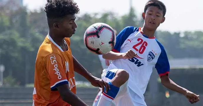 rohan mangaonkar football