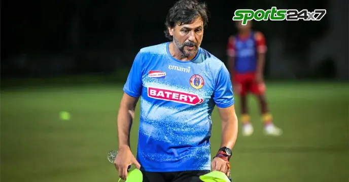 East Bengal coach Carles Cuadrat
