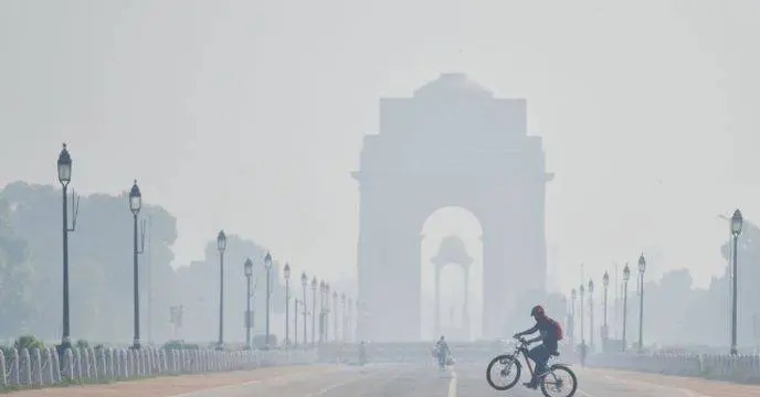 After a long time, Delhi's Air Quality Improve, and the air quality index has dropped to 211