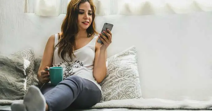 iPhone 15 india girl