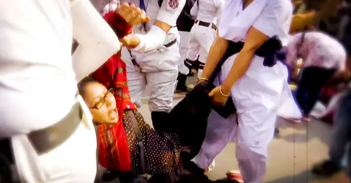 No Jobs Despite Passing: 2022 TET Candidates Protest at Esplanade