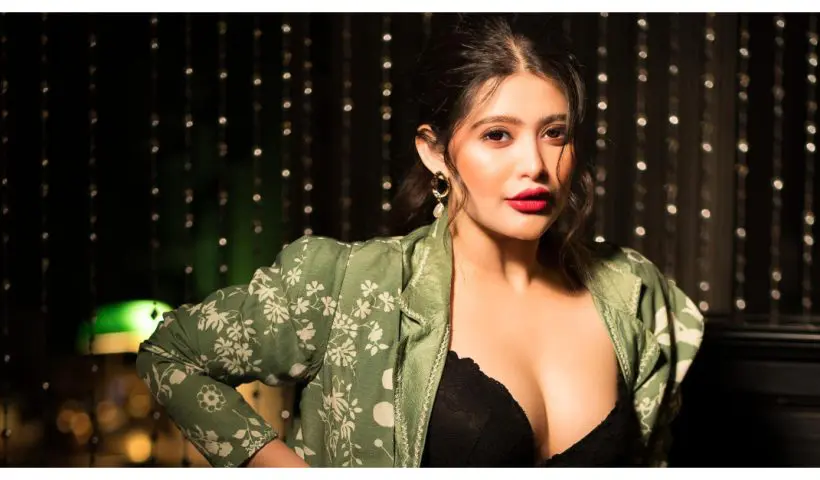 ena saha celebrate her birthday