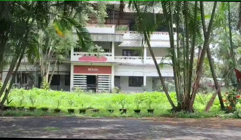 রামকৃষ্ণ মিশনের জমি ও সম্পত্তি দখলের অভিযোগ জমি মাফিয়াদের বিরুদ্ধে