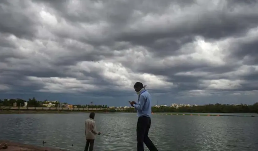 Cyclone Fengal to Bring Heavy Rainfall and Gusty Winds to Tamil Nadu, Puducherry