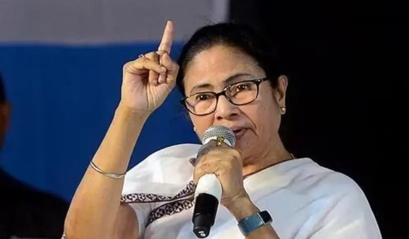 mamata banerjee expresses her support to pm Modi over ongoing Bangladesh situation and ISCON case