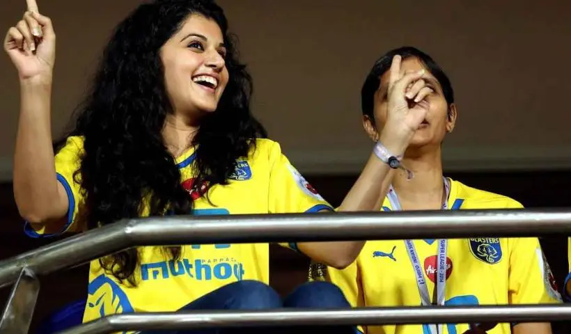 Kerala Blasters fan girl