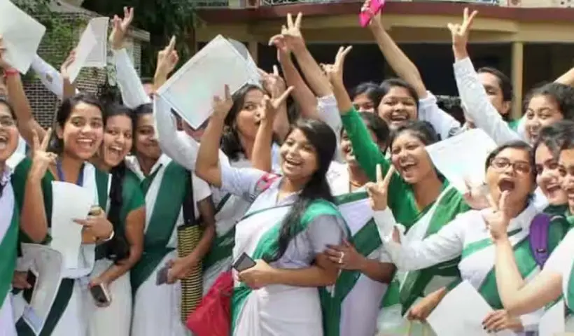 WB 10th Class Results 2025: Live Updates on Madhyamik Exam Results Today at wbresults.nic.in