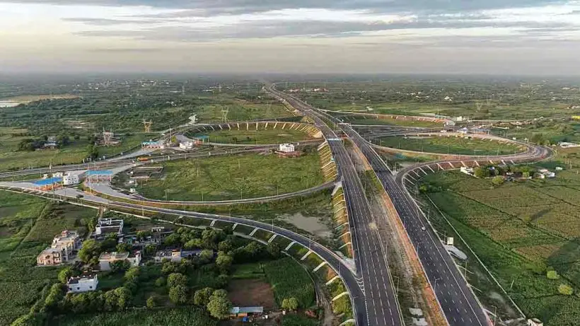 মাটির নীচে ৮৫ কিলোমিটার সড়ক, ৬৮ টানেল, অত্যাধুনিক এক্সপ্রেসওয়ে তৈরি হচ্ছে দেশে