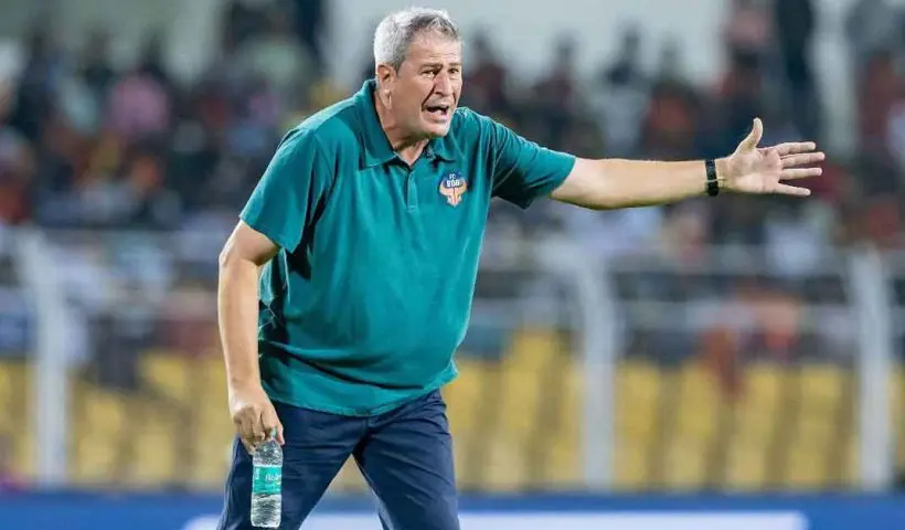 Indian Head Coach Manolo Marquez