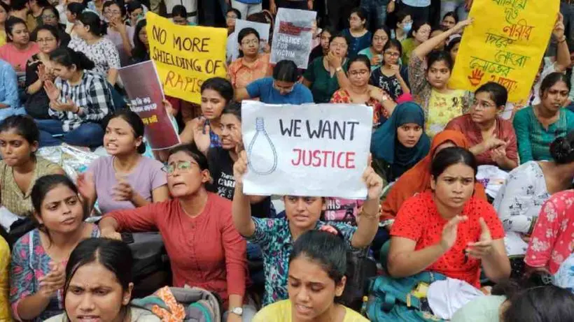 Junior Doctors Protest: Junior doctors call for a strike defying the Supreme Court's directive, causing patient distress.