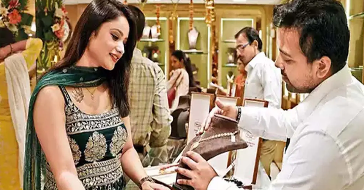 Gold and Silver See Significant Price Drop in Kolkata