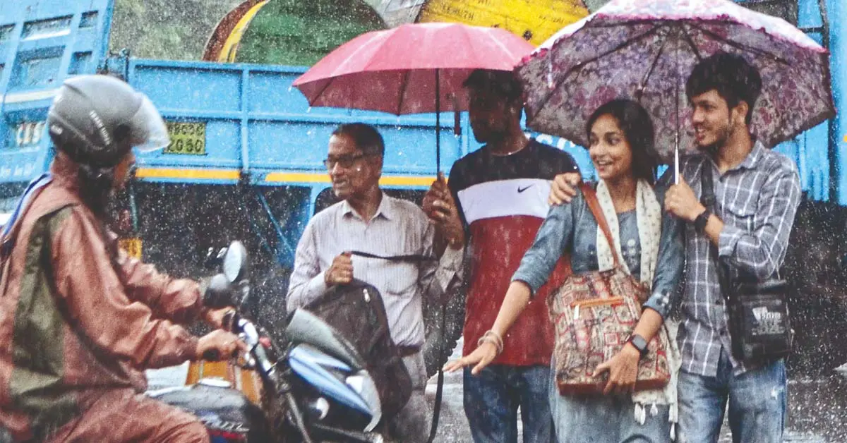 Light Rain Hits Parts of South Bengal, More Showers Likely — Full Weather Update