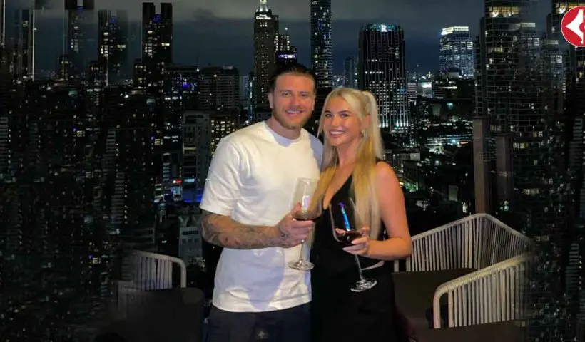 Jason Cummings Shares Vacation Snap from Vietnam