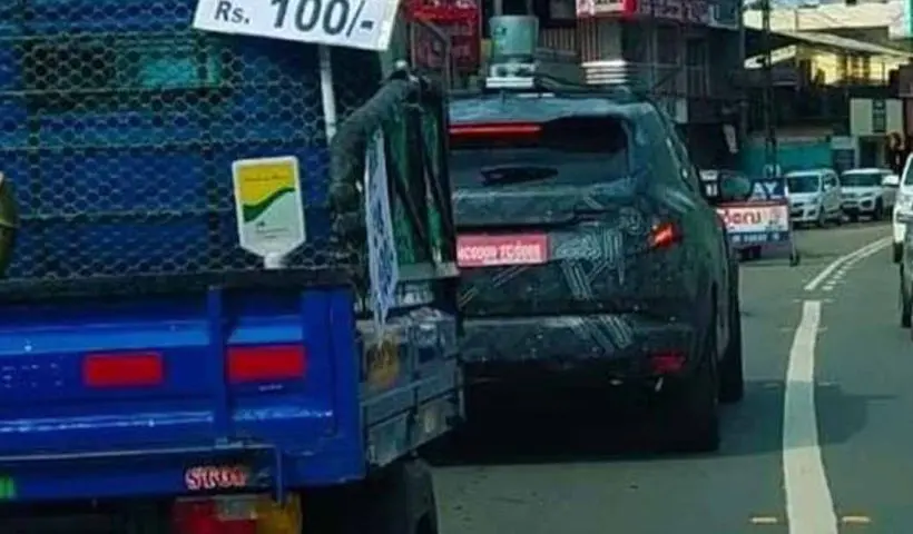 Renault Duster spotted testing in India