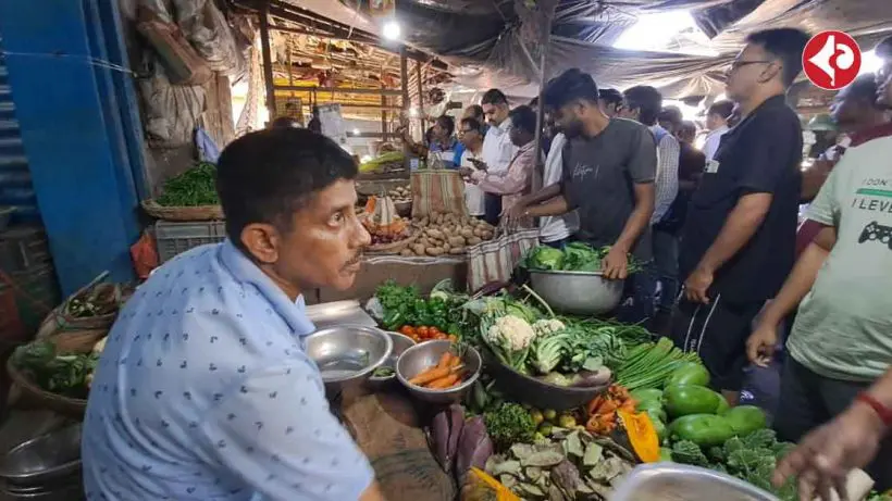 Vegetable Prices Soar in Kolkata Amid Supply Shortage Due to Heavy Rains