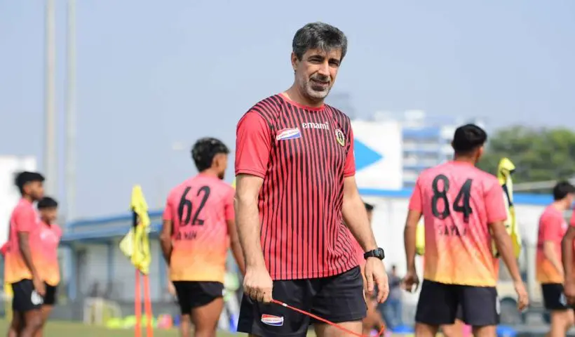 East Bengal FC Oscar Bruzon on Hyderabad FC