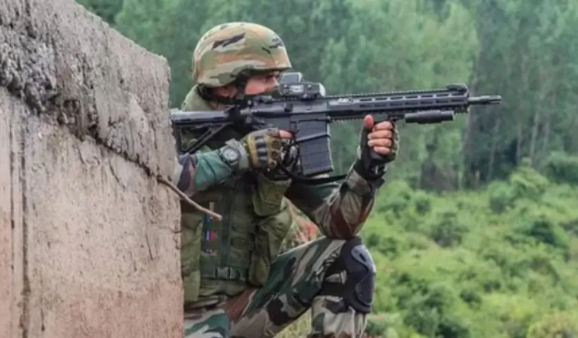 BSF shoots Pakistani intruder