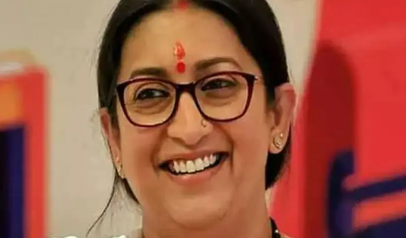 "কেজরীওয়ালকে জেলে যেতে ছেড়ে দিয়েছে দিল্লির জনগণ",কটাক্ষ স্মৃতি ইরানির