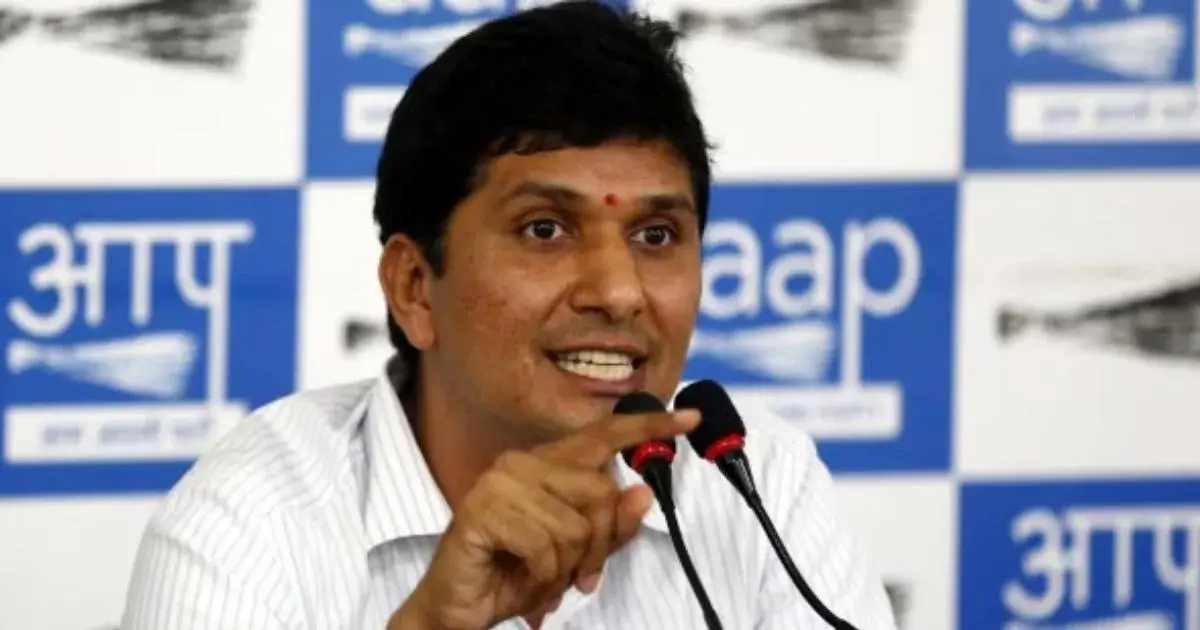 দিল্লি নির্বাচনে হারার পর ইউটিউবার হলেন আপ নেতা