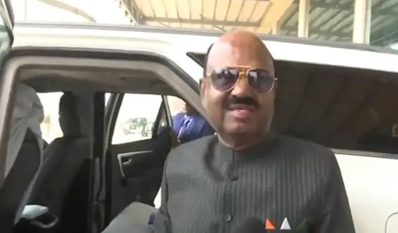 Governor's CV Ananda Bose Defiant Stance: 'Threats Don't Intimidate Me