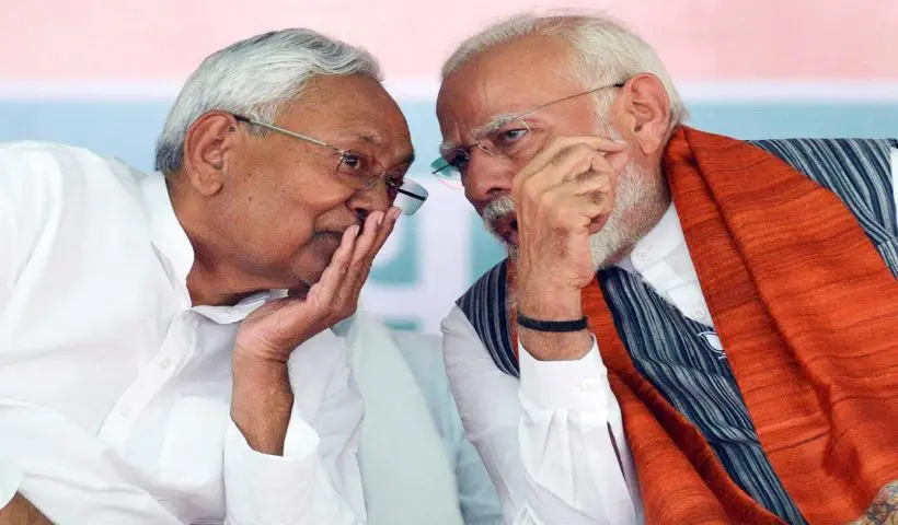 Nitish Tells Modi He’s Staying Put, Says JDU Colleagues Pushed Him to Switch Sides