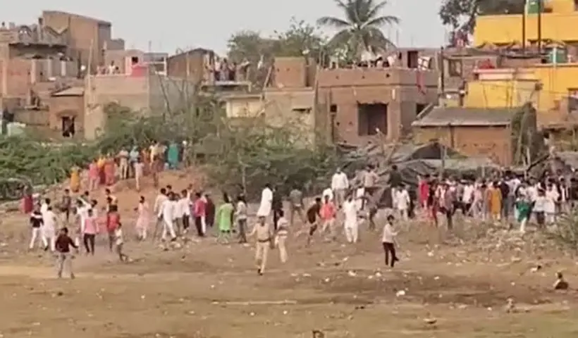 হোলিতে উত্তপ্ত বীরভূম! দু’পক্ষের সংঘর্ষে তুলকালাম! বন্ধ ইন্টারনেট, আটক ২০