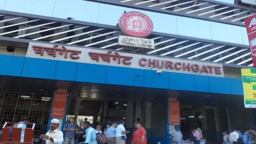 fire-on-platform-wall-at-churchgate-station-in-mumbai