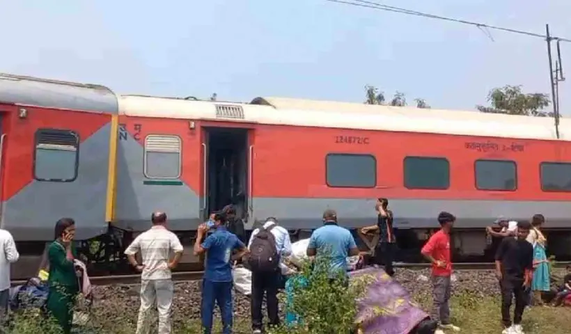 kamakhya express accedent