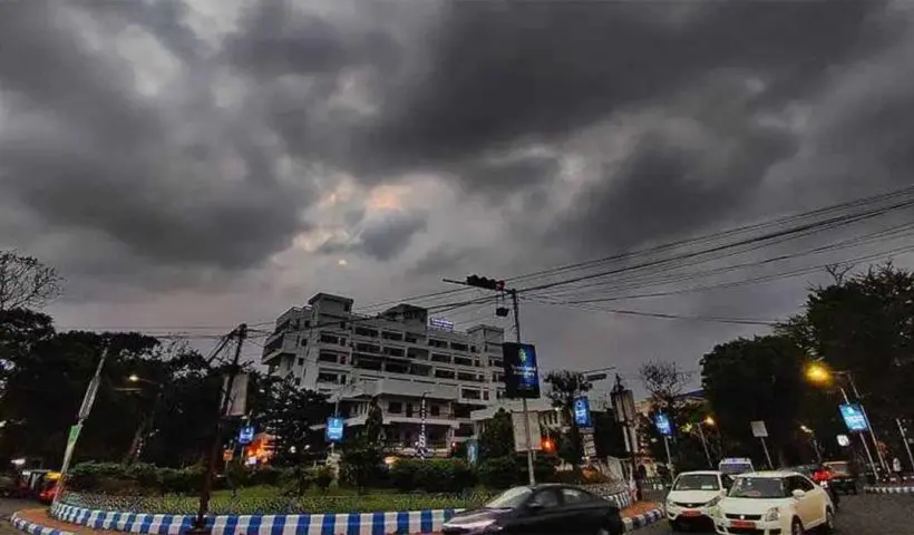 Disastrous Weather Alert! Alipore Met Office Warns of Relentless Heavy Rainfall