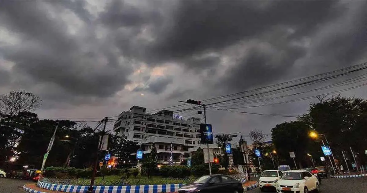 Disastrous Weather Alert! Alipore Met Office Warns of Relentless Heavy Rainfall