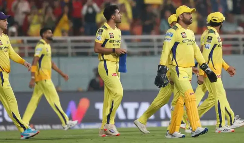 ms-dhoni-to-drop-two-players-sam-curran-returns-probable-xi-csk-vs-srh