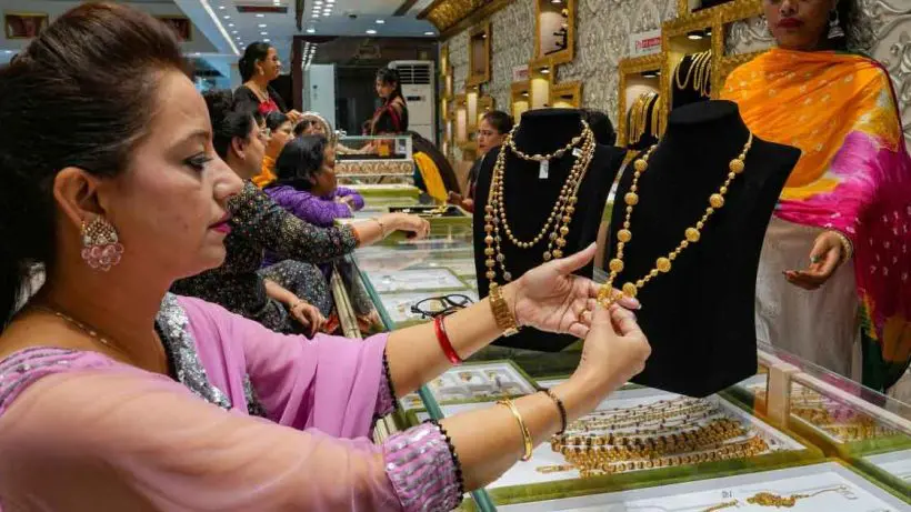 kolkata-gold-price-today-fresh-hike-recorded-on-sept-14-2025
