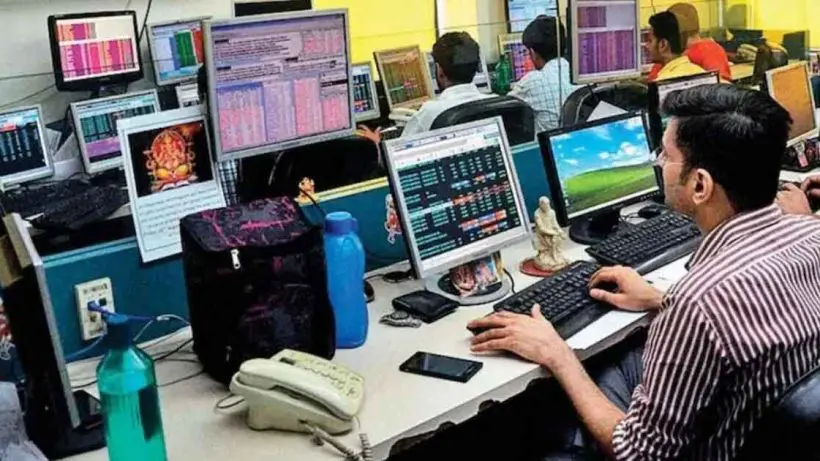 Sensex , Nifty Fall Despite RBI Rate Cut