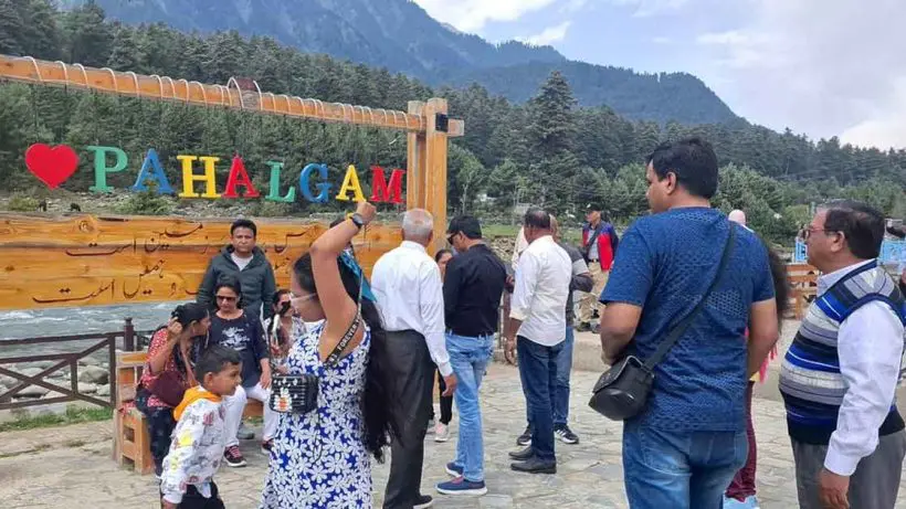 Tourists Return to Pahalgam