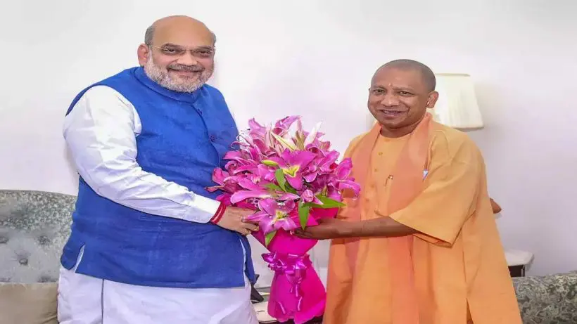 amit-shah honored by yogi