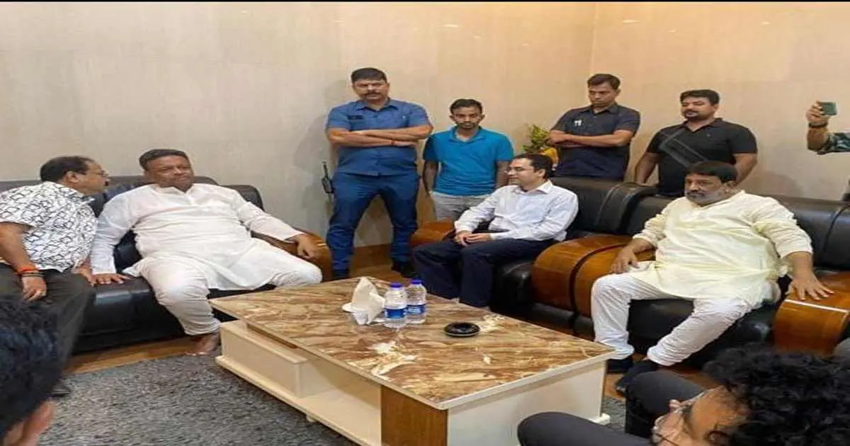 Sukanta mocks firhad