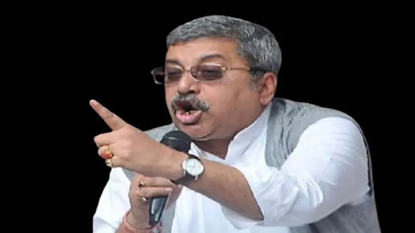 Kalyan banerjee at election commission